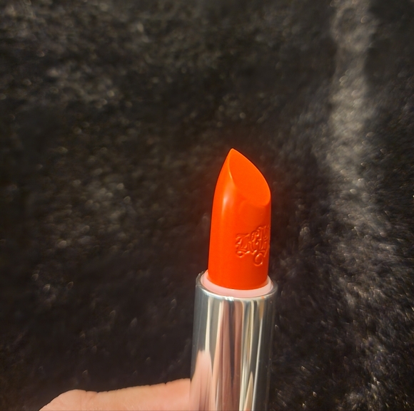 Kat Von D Studded Kiss Lipstick in A-Go-Go, FULLSIZE, N.I.B. - Picture 2 of 5